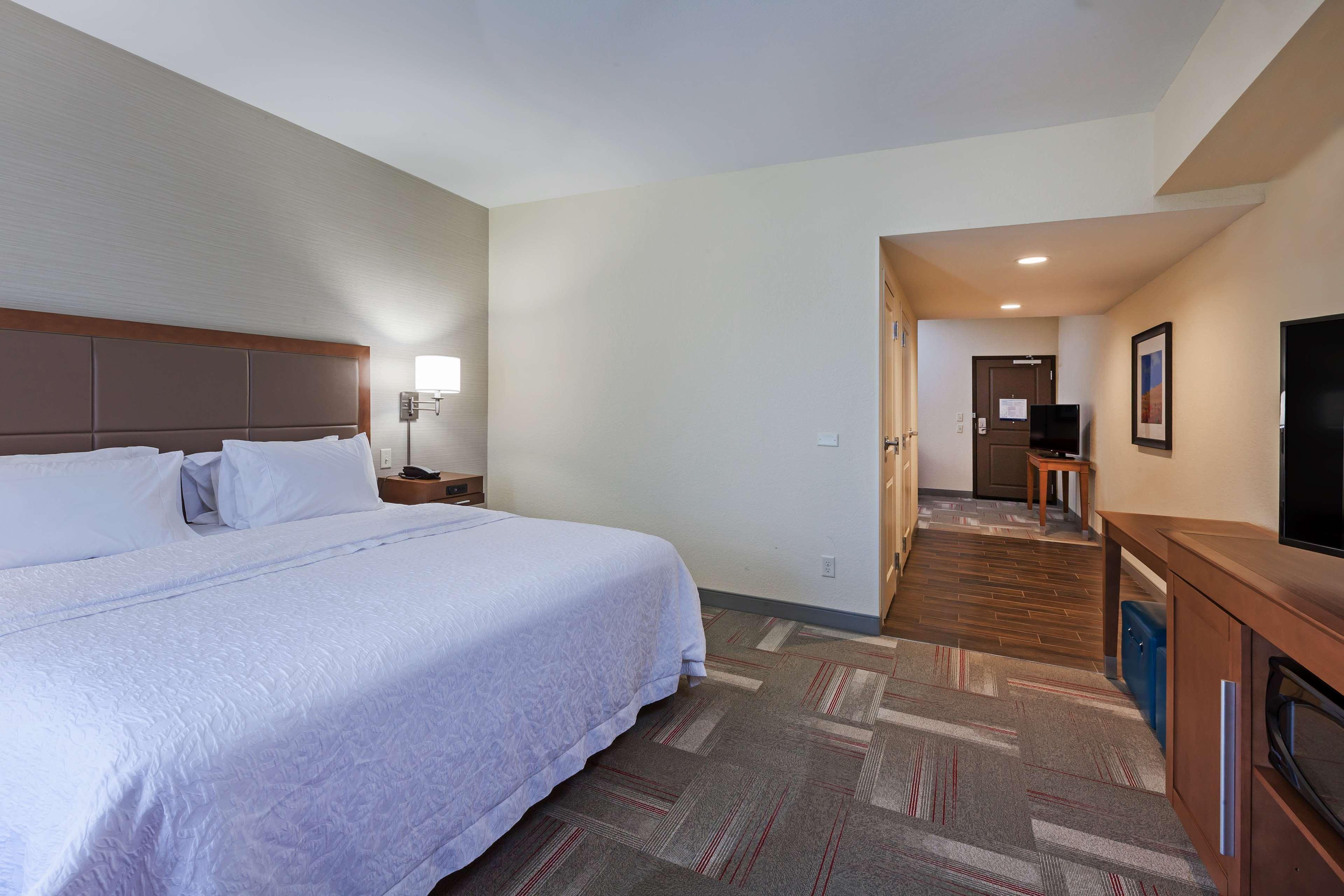 Hampton Inn & Suites Claremore Bagian luar foto