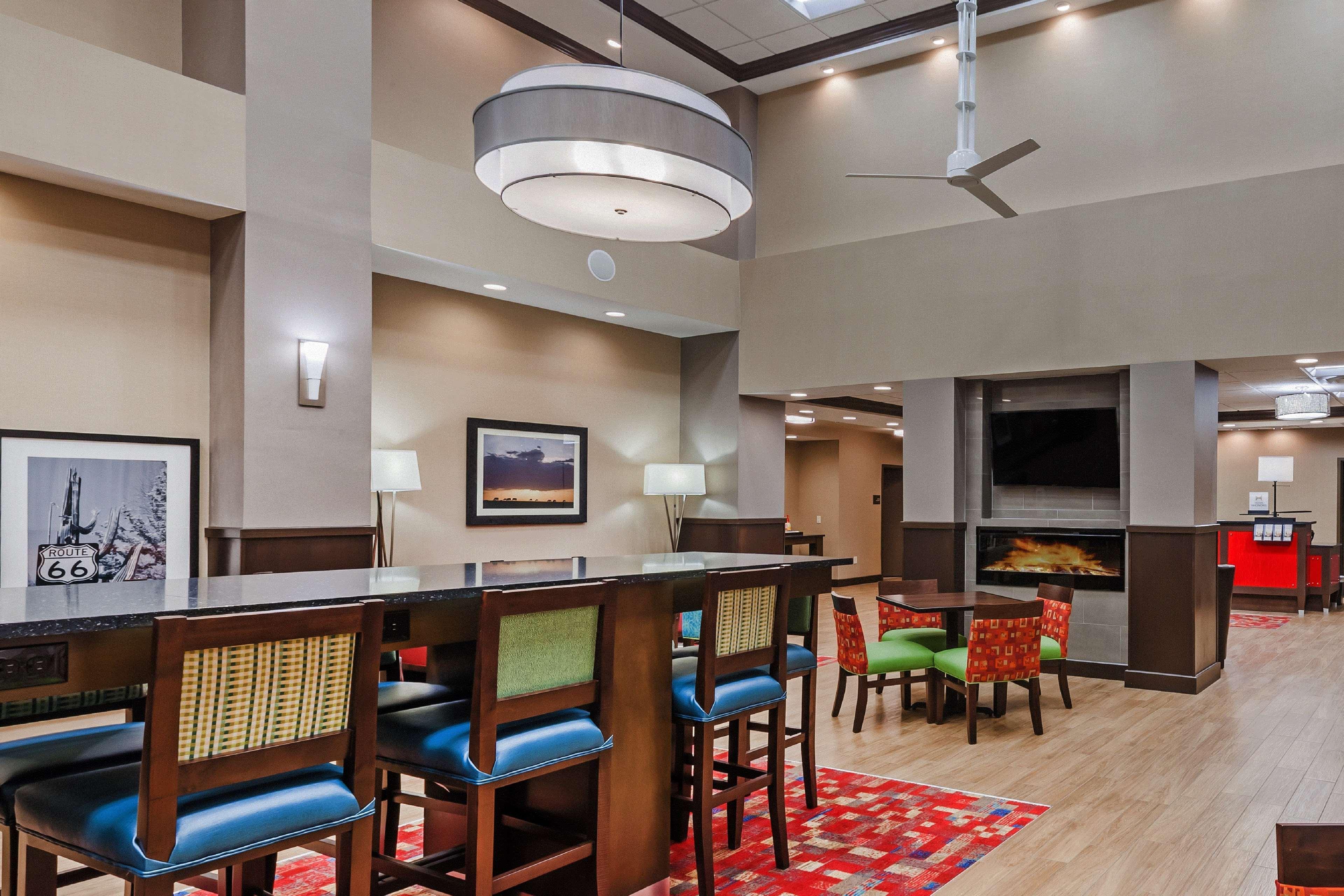 Hampton Inn & Suites Claremore Bagian luar foto
