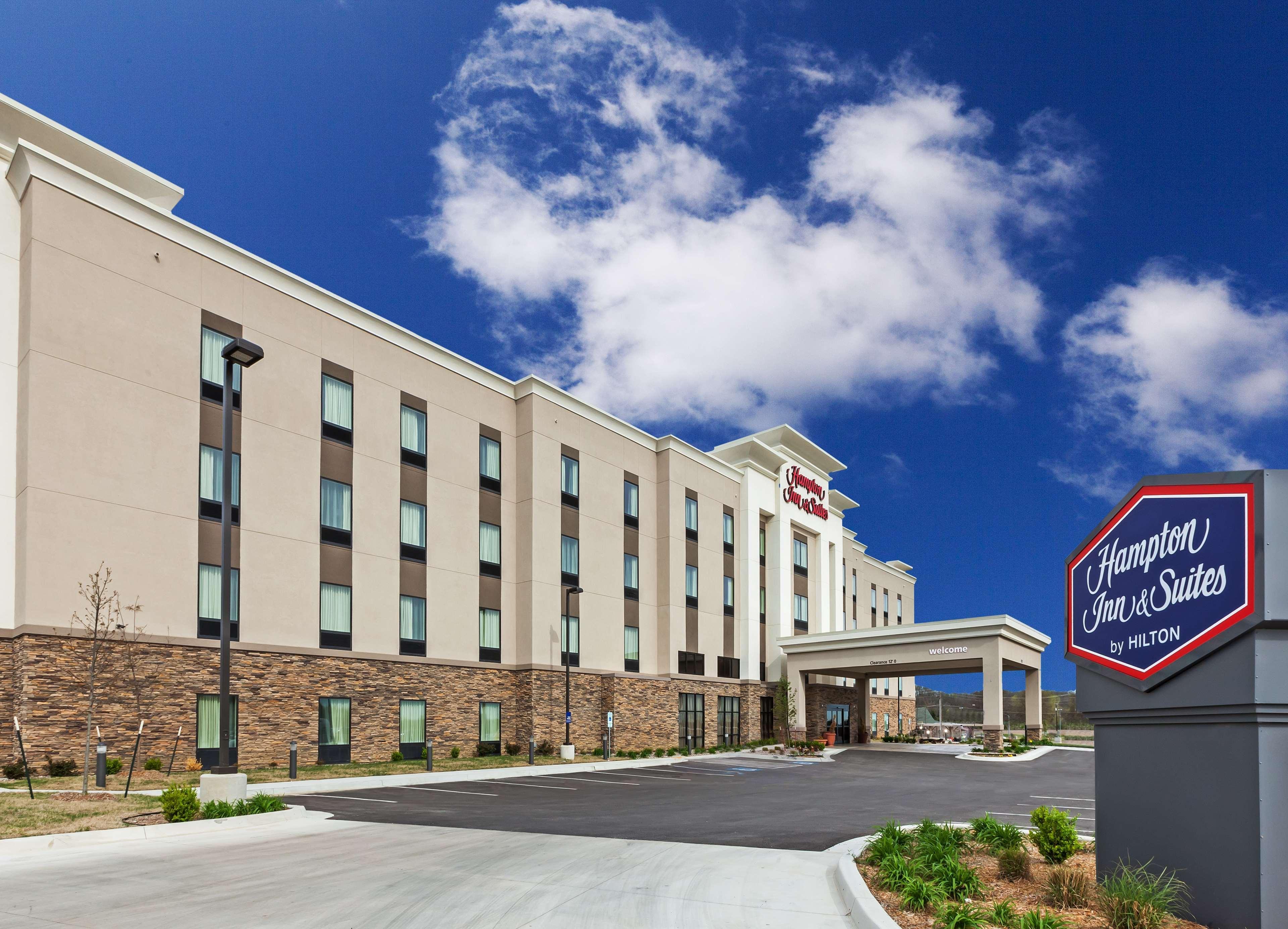 Hampton Inn & Suites Claremore Bagian luar foto