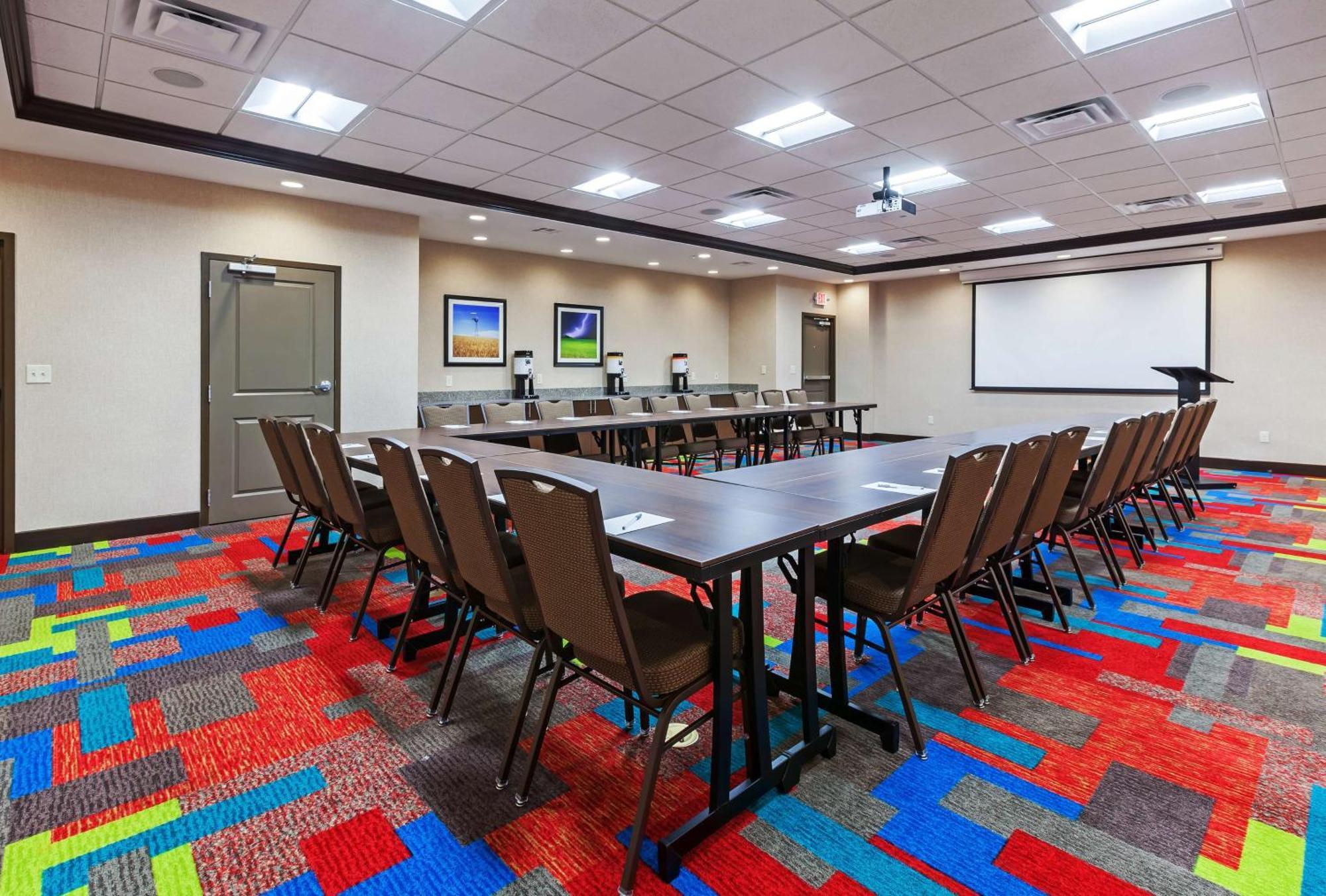 Hampton Inn & Suites Claremore Bagian luar foto
