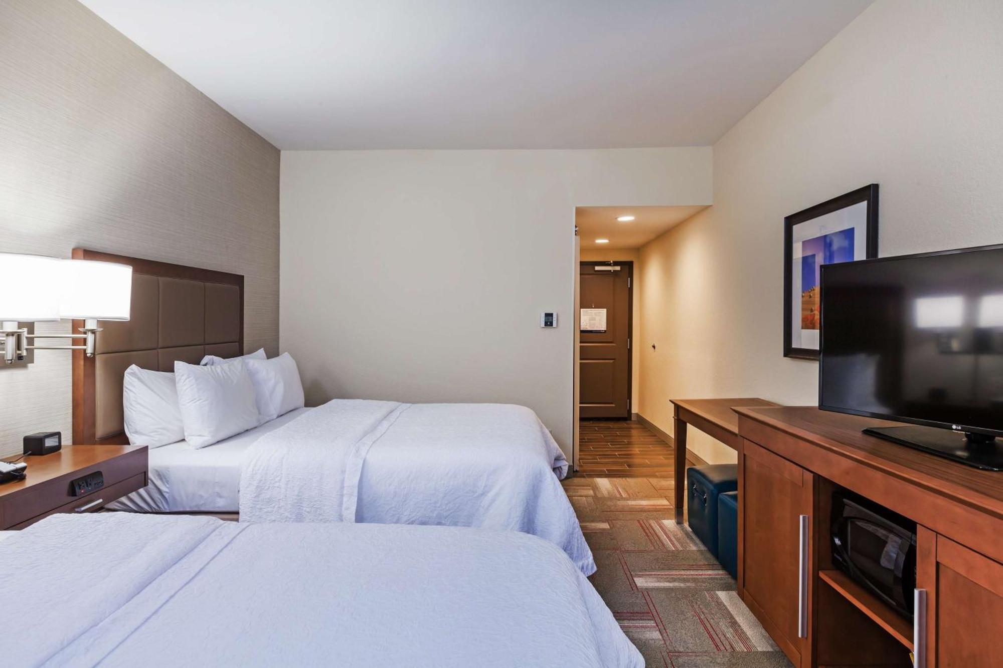 Hampton Inn & Suites Claremore Bagian luar foto